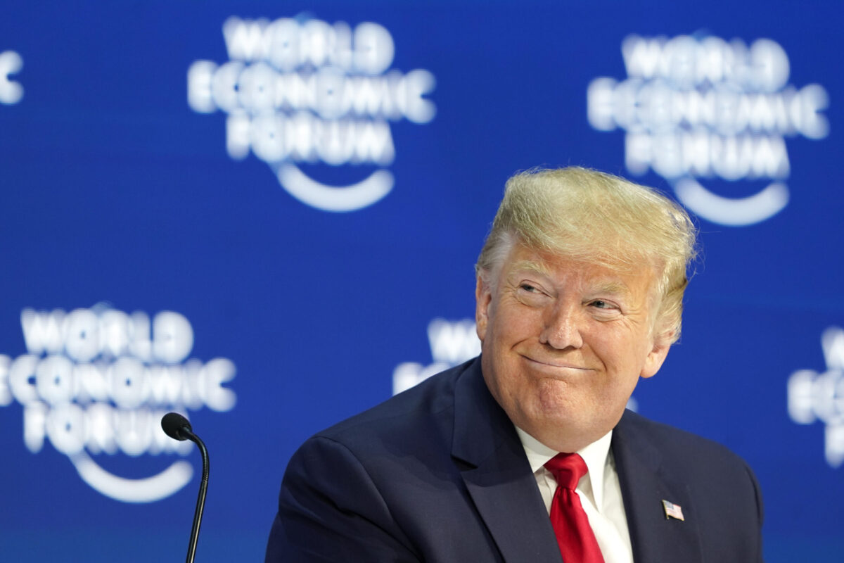 L’Europe devrait donner l’épaule froide au « tyran » Donald Trump à Davos la semaine prochaine (interjection)
