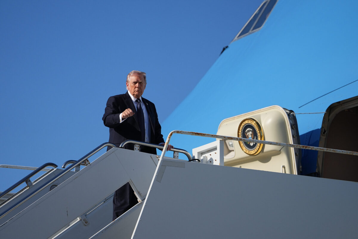 Les attentats en Iran, bouée de sauvetage ou pierre d’achoppement pour Donald Trump ? – Le président américain joue au poker haut