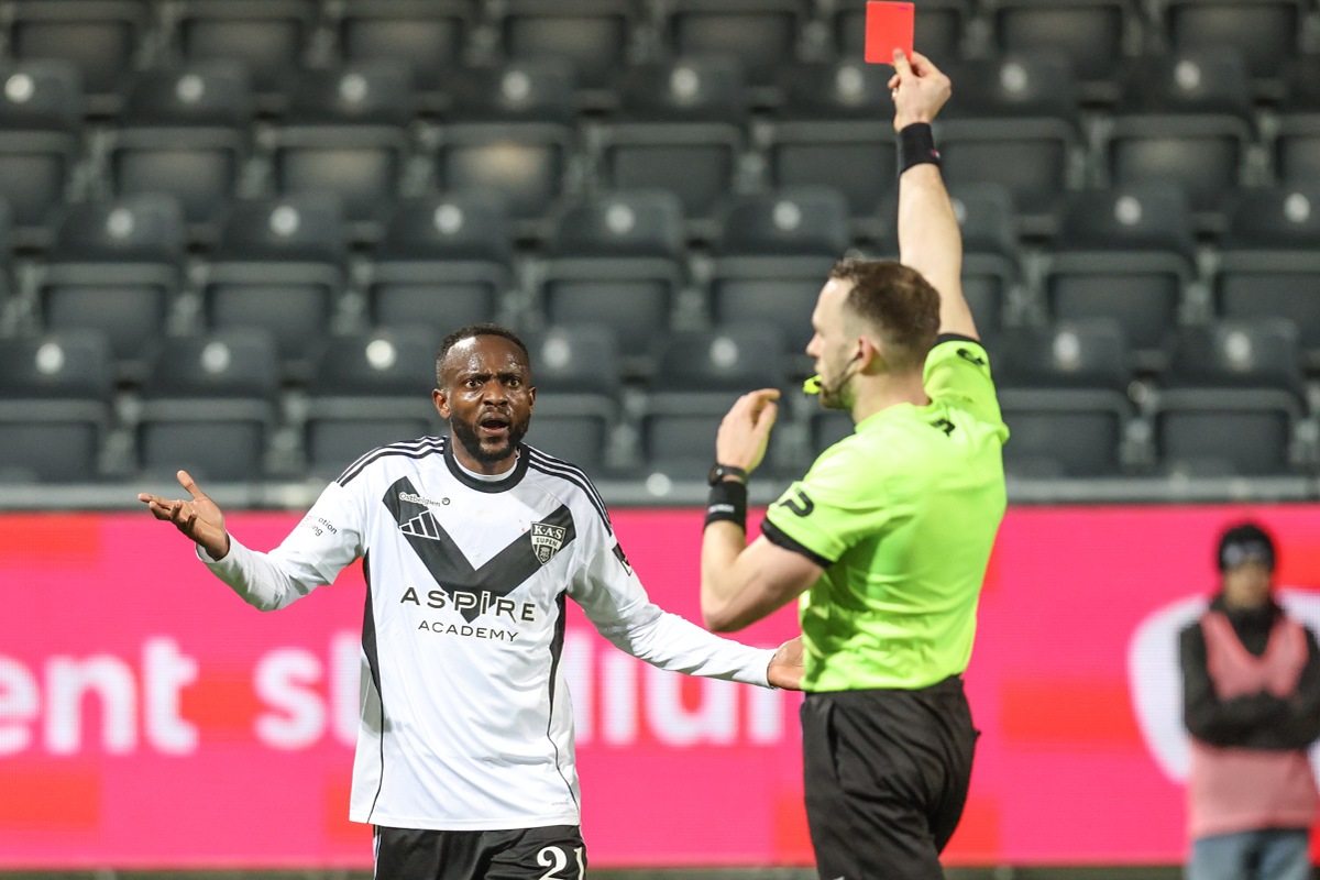 Défaite O-1 contre le Lierse SK : Deux erreurs catastrophiques de Bokadi plongent l'AS Eupen dans la ruine