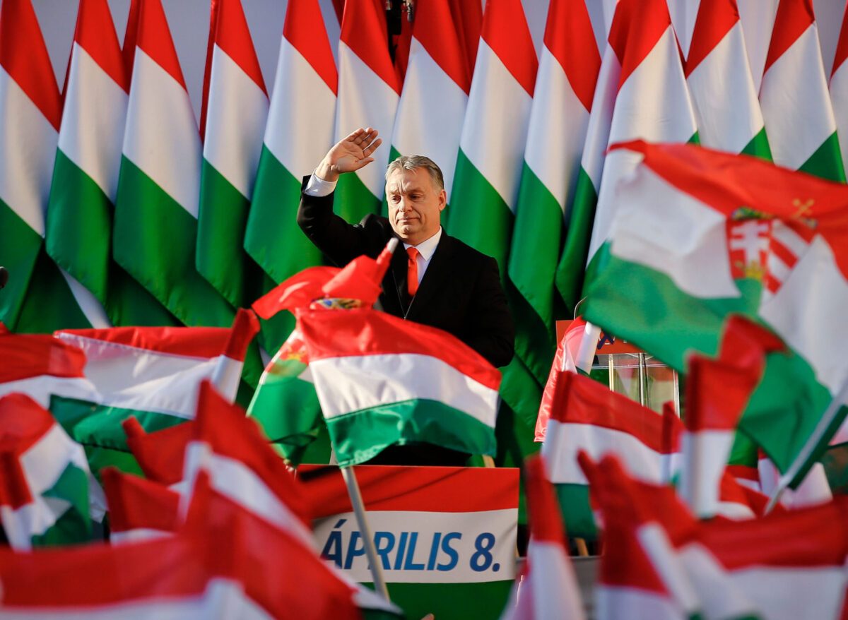 Élections en Hongrie : si Orban perdait, les bouchons de champagne éclateraient à l'UE à Bruxelles