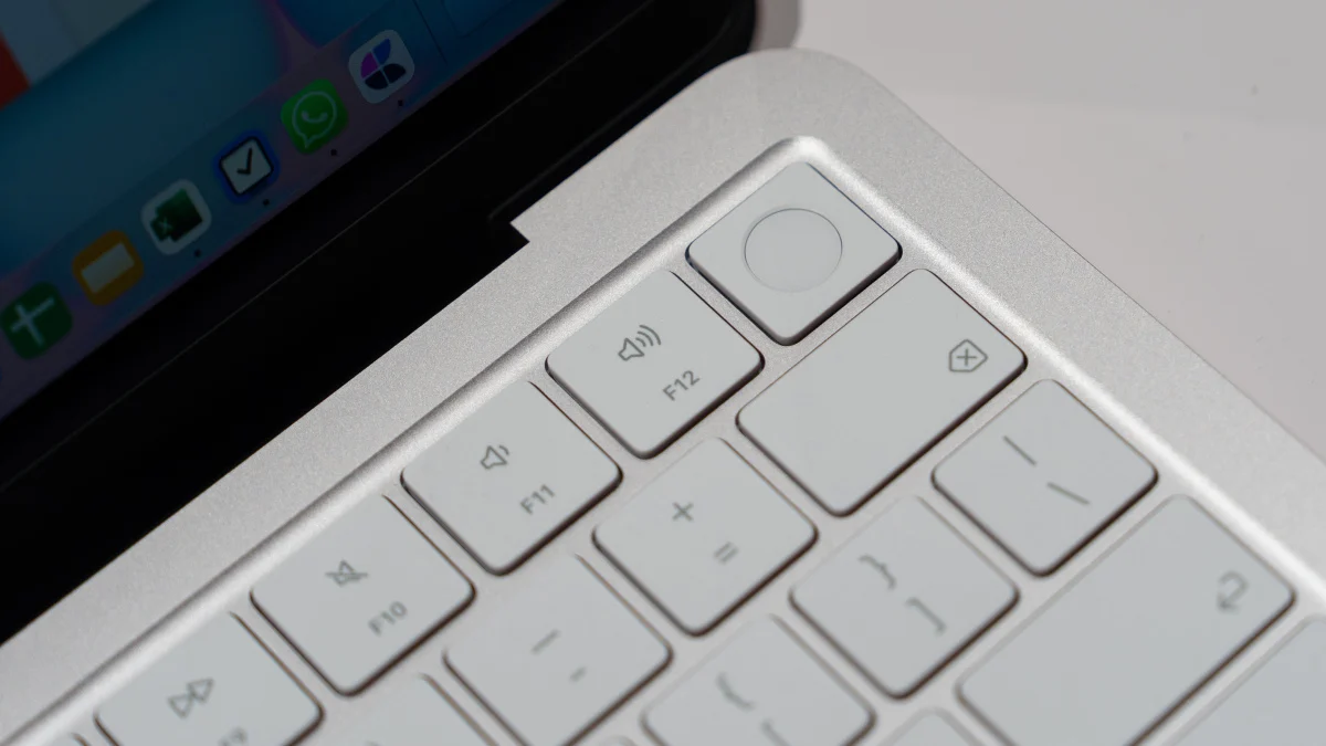 Le MacBook Neo est en fait (quelque peu) réparable