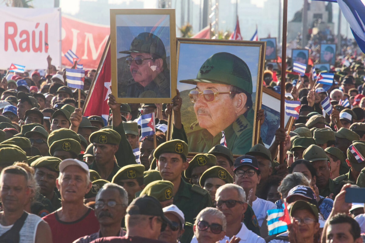 Après le Venezuela et l’Iran, Trump menace Cuba