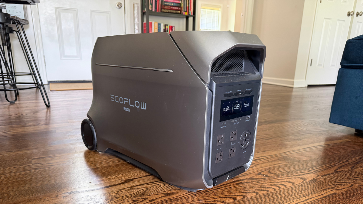 Je compte sur cette centrale électrique portable en cas d'urgence, et c'est 700 $ de réduction en ce moment