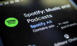 Spotify vous permet désormais d&rsquo;écouter des articles de magazines, mais cela vous coûtera cher