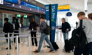 Vous pouvez désormais utiliser Google Wallet à la sécurité de l&rsquo;aéroport à la place de votre identifiant