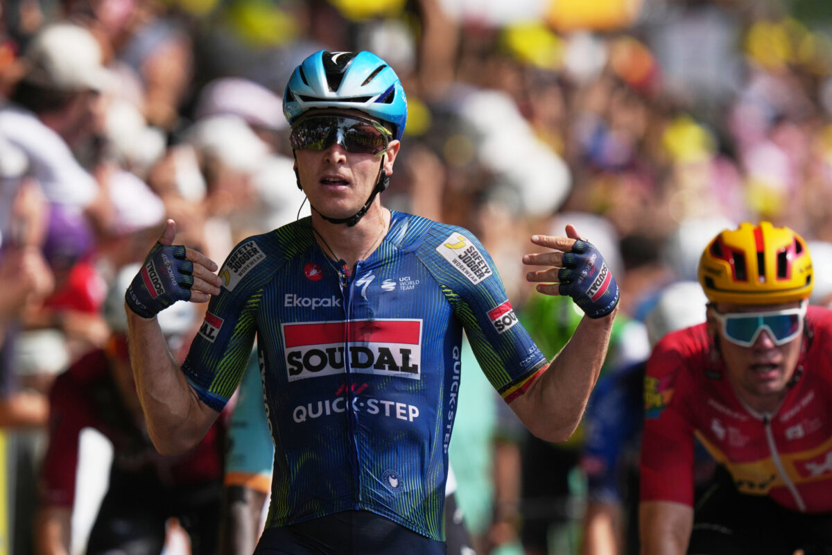 Première victoire d'étape belge sur le Tour de France : Tim Merlier remporte le sprint massif à Bordeaux