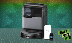Ce combo aspirateur/vadrouille robot Eufy compact est à 210 $ de réduction en ce moment