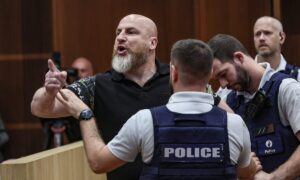17 ans de prison pour agression contre un pédophile présumé : le verdict provoque l&rsquo;émoi dans la salle d&rsquo;audience