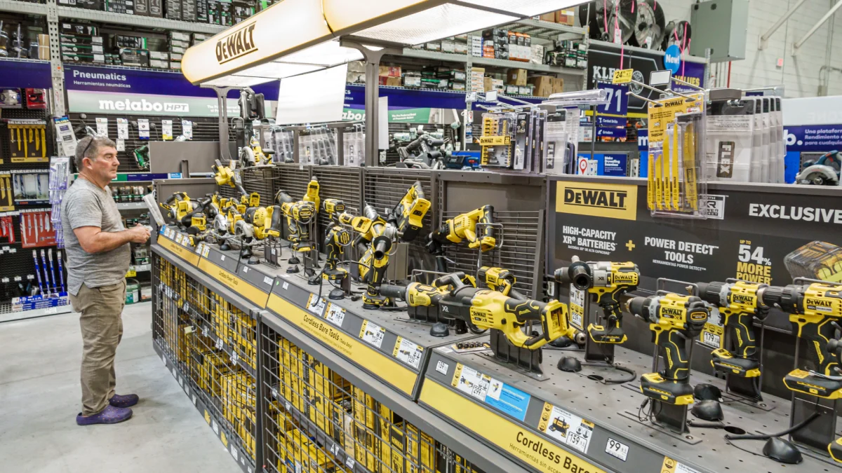 Ces outils DeWalt bénéficient d'une réduction allant jusqu'à 50 % pour la vente anticipée de la fête du Travail de Lowe's