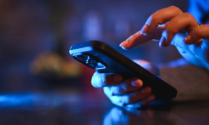 Comment savoir si cette « notification de menace » d&rsquo;Apple est légitime