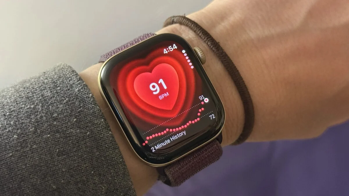 J'ai testé le nouveau capteur de fréquence cardiaque de l'Apple Watch pour voir s'il est vraiment meilleur que celui de Garmin