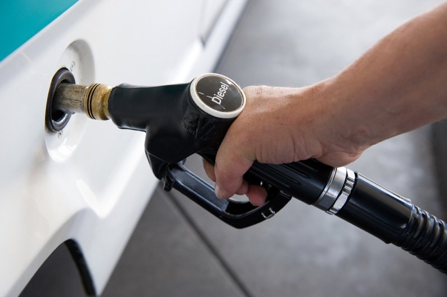 Record : le prix du diesel dépasse la barre des 2,5 euros – existe-t-il un risque de pénurie de fioul et de gaz en hiver ?