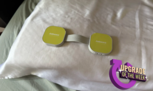 Utiliser ce haut-parleur sous l&rsquo;oreiller est bien plus confortable que dormir avec des écouteurs
