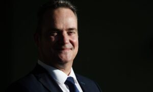 « Équilibrer le budget actuel et assurer la capacité de rembourser nos dettes »