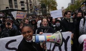 Aujourd&rsquo;hui, une nouvelle vague de protestations éclate : en France et en Belgique, les gens se préparent à de nouvelles émeutes.